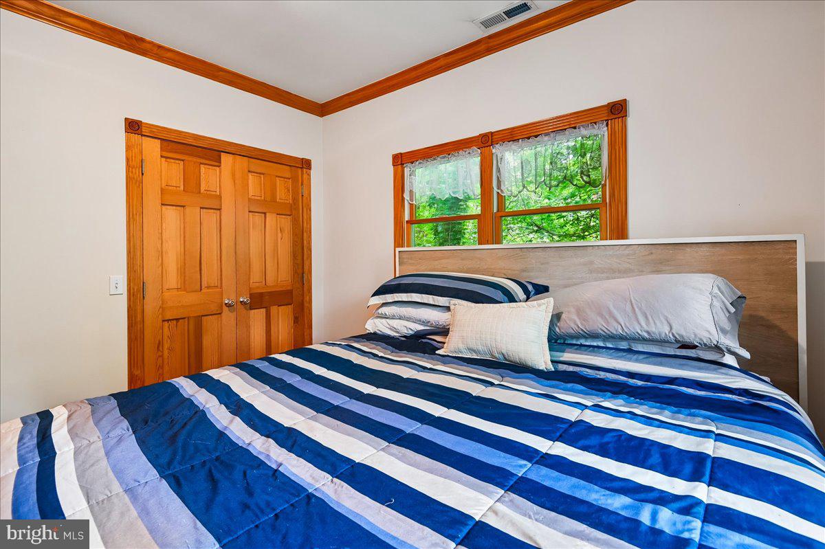 300 Magothy Bridge Road Pasadena, MD 21122 - Photo 107 of 117 Guest House Bedroom 1
