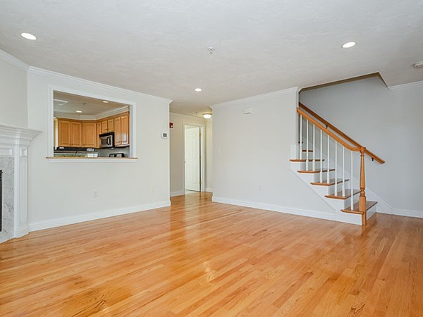 307 College Farm Road, Unit 1 Waltham, MA 02451 - Photo 8 of 14 Gallery Image 8