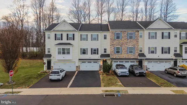 a car parked in front of a building
