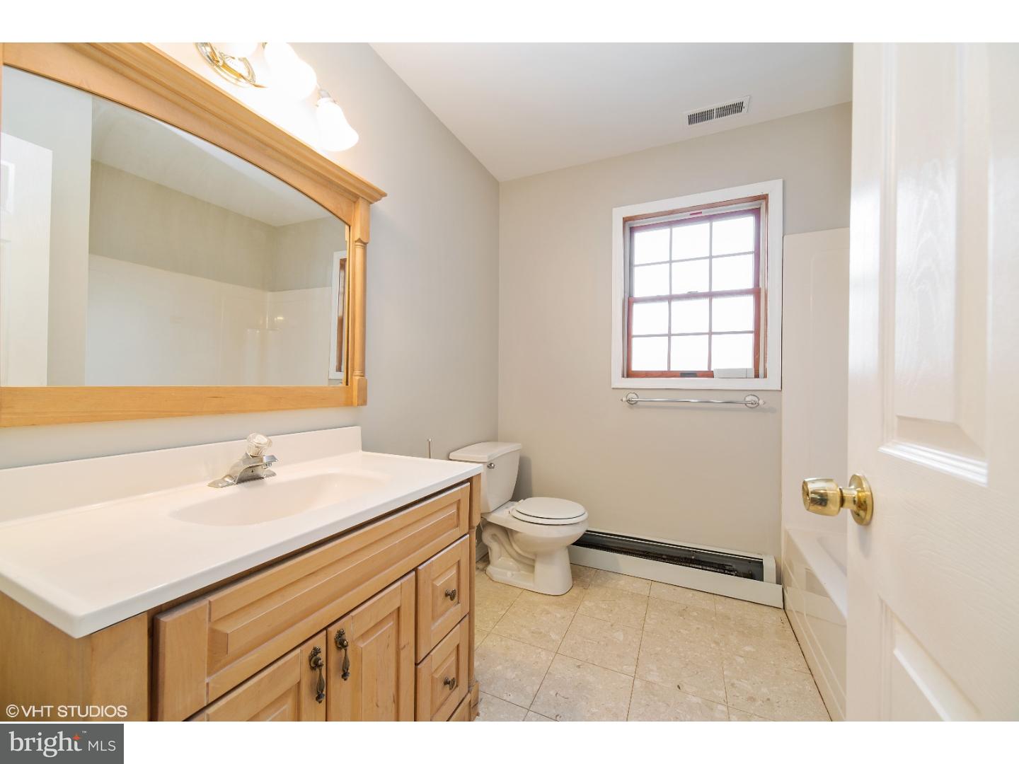84 Clementon Road East Gibbsboro, NJ 08026 - Photo 17 of 24 Gallery Image 17