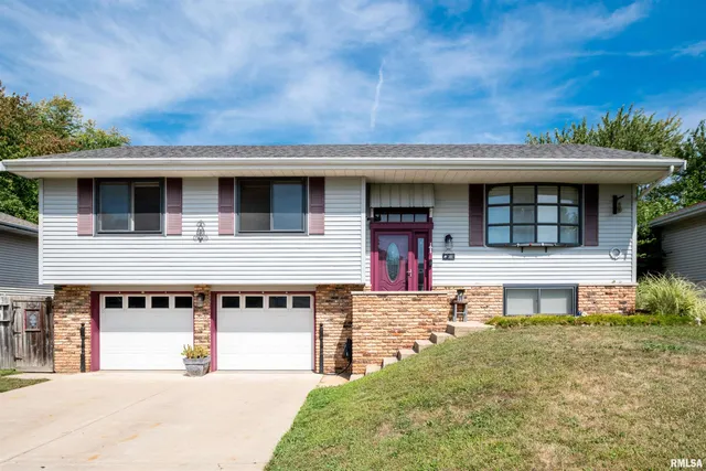 $260,000 | 6009 Sioux Trail South, Bartonville, IL 61607