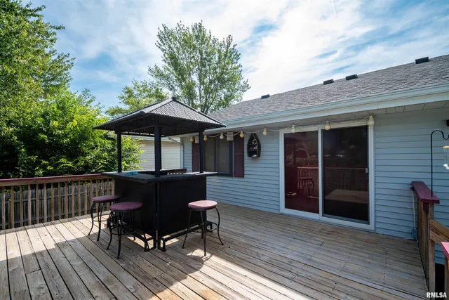 $260,000 | 6009 Sioux Trail South, Bartonville, IL 61607