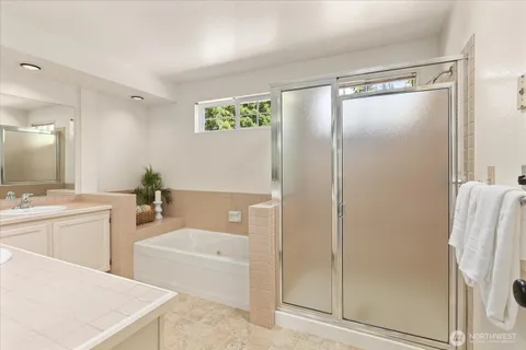 $875,000 | 6631 114th Avenue Southeast, Bellevue, WA 98006