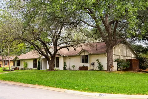 $595,000 | 709 Pennsylvania Drive, Denton, TX 76205