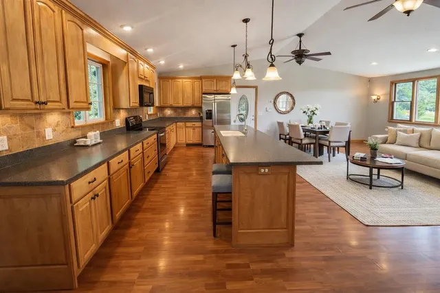 $579,000 | 733 Buck Hollow Road, Fairfax, VT 05454