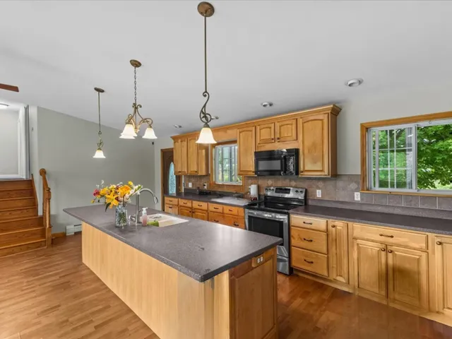 $579,000 | 733 Buck Hollow Road, Fairfax, VT 05454