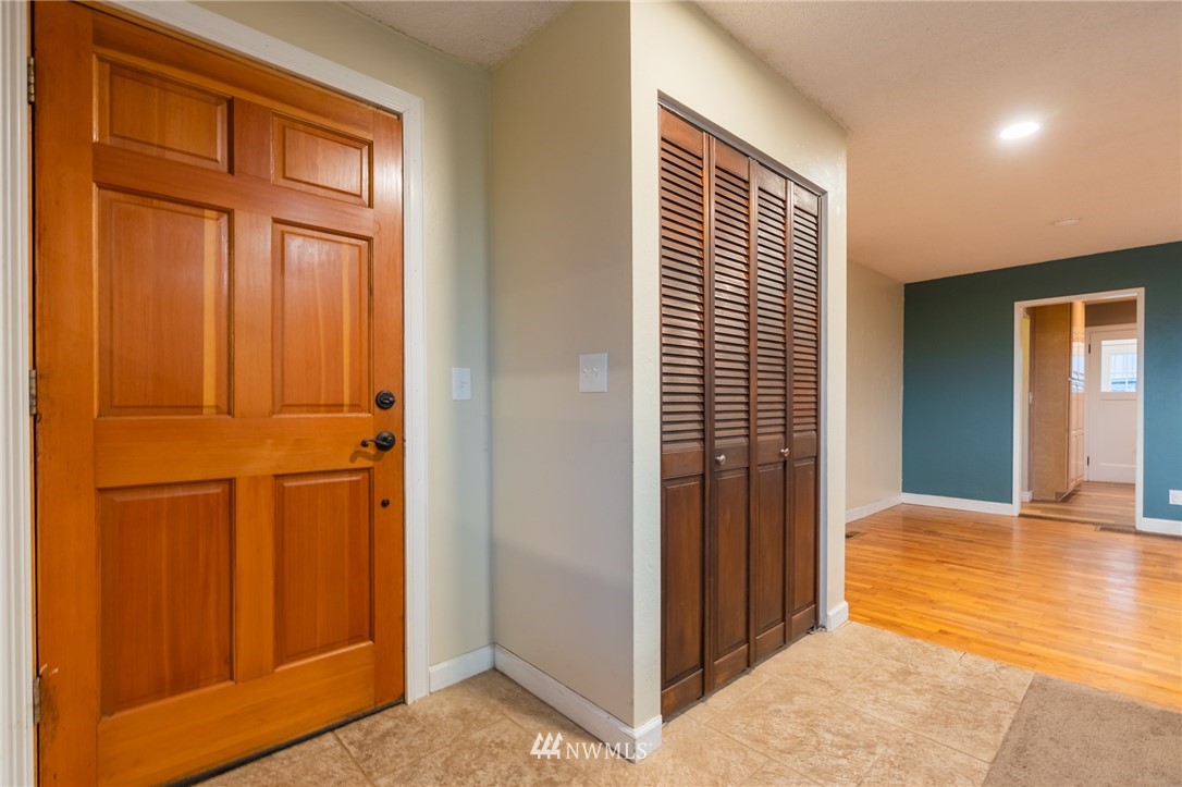 6347 Old Guide Road Bellingham, WA 98226 - Photo 5 of 31