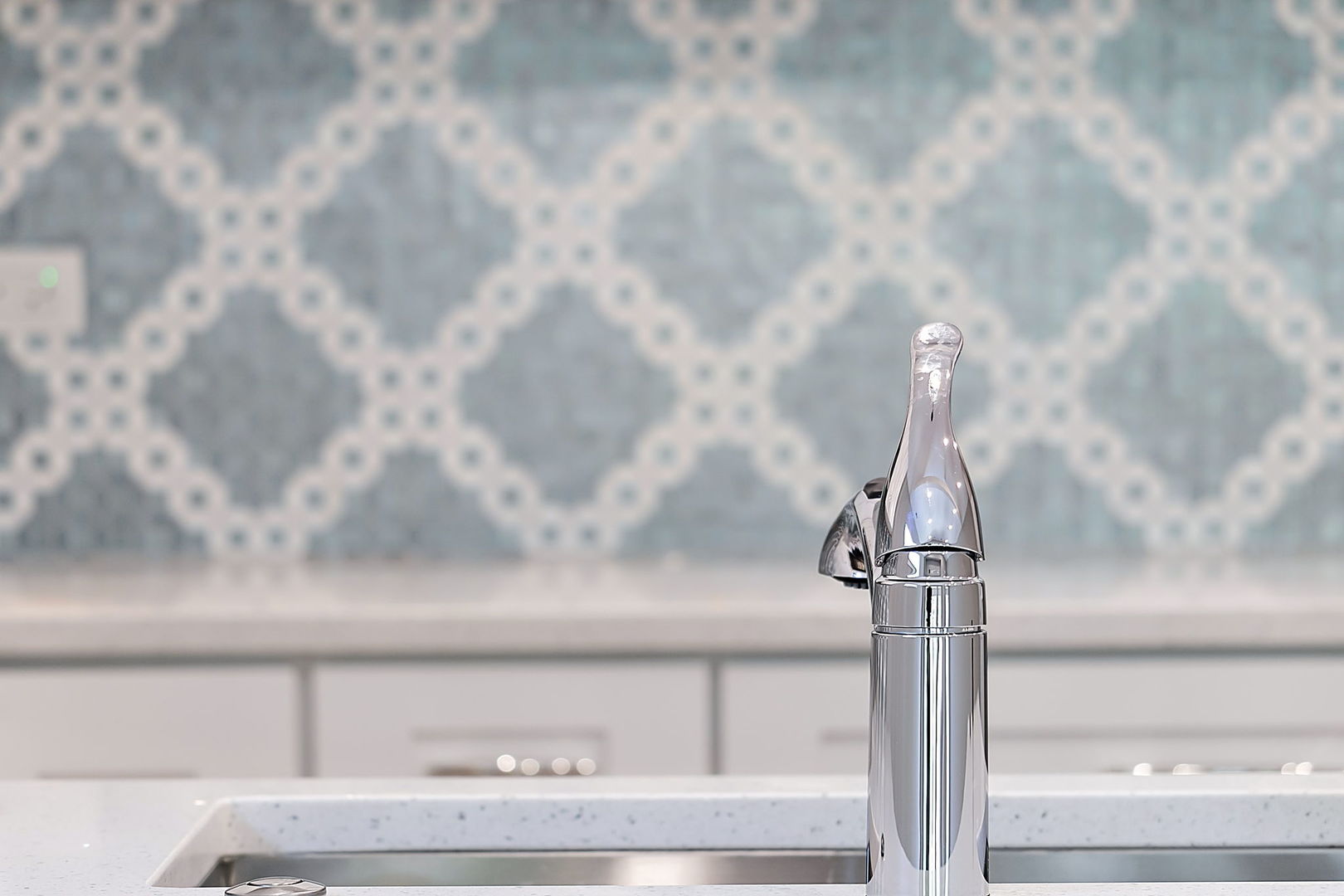 643 East 50th Street Chicago, IL 60615 - Photo 5 of 22 a close view of sink