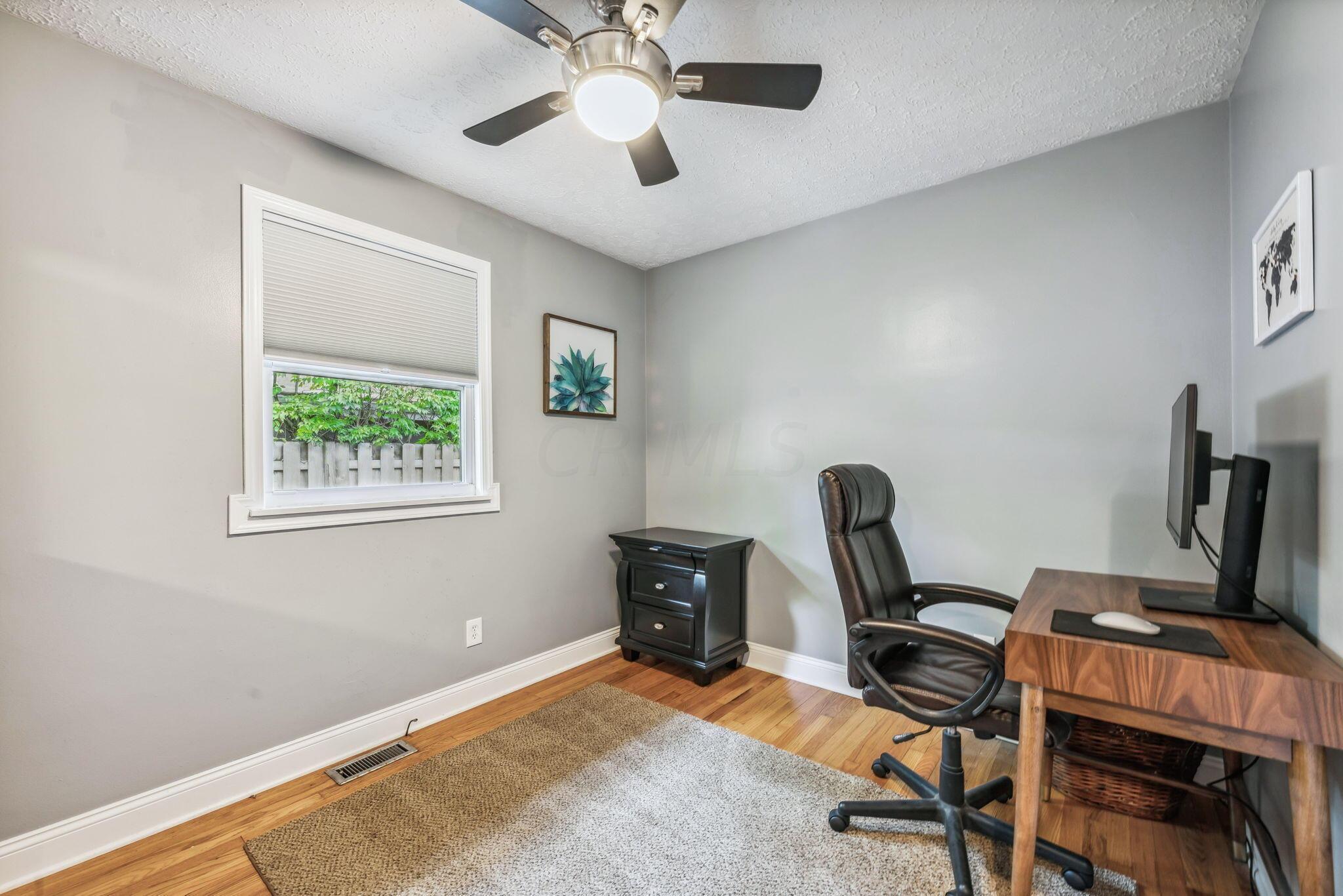 3550 Colchester Road Columbus, OH 43221 - Photo 26 of 51 9-web-or-mls-3550-colchester-rd