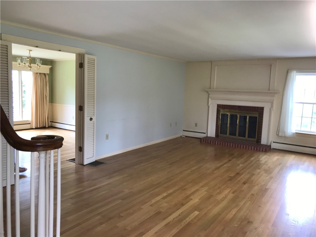 33 Red Gate Road Cumberland, RI 02864 - Photo 9 of 31
