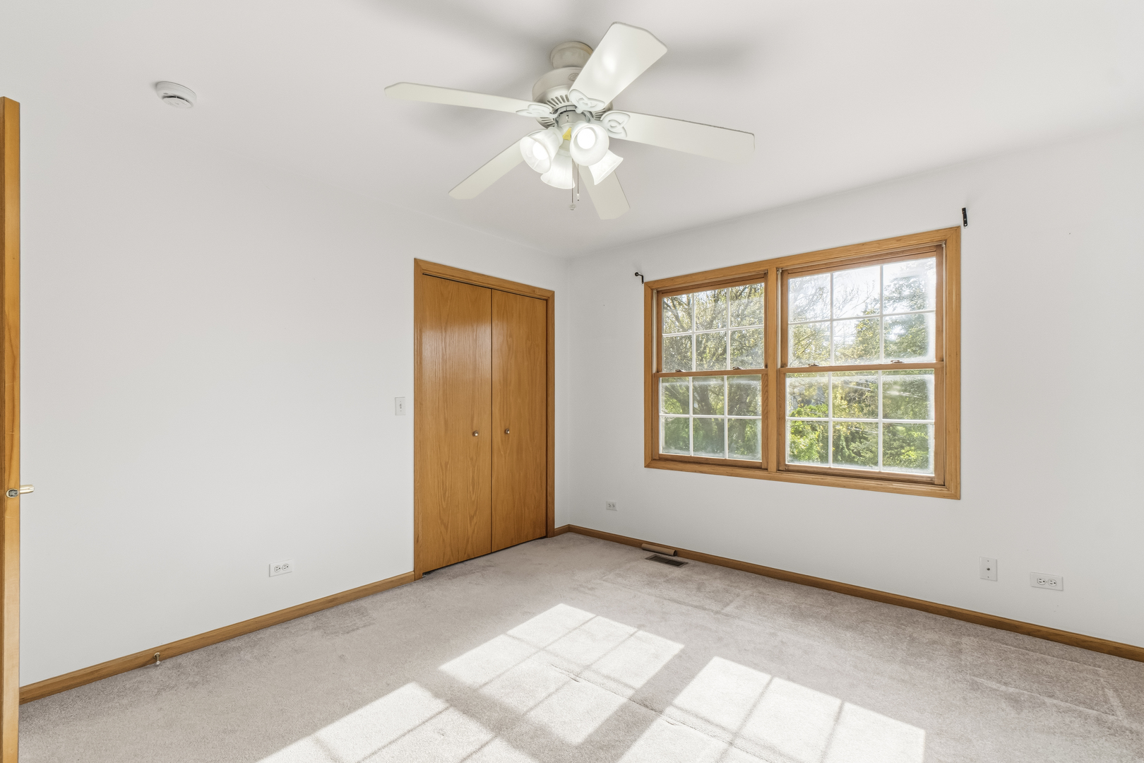 546 Fourth Avenue Addison, IL 60101 - Photo 28 of 39 a view of an empty room with a window