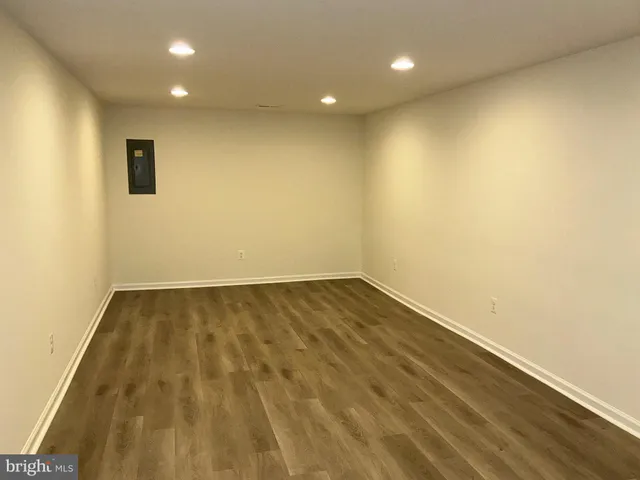 wooden floor in a room