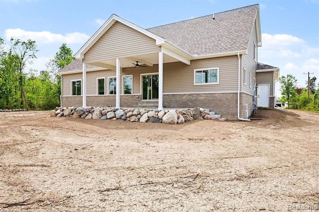 57560 Omo Road Ray, MI 48096 - Photo 5 of 44