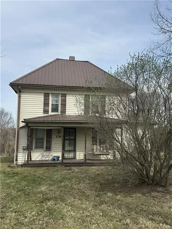 $350,000 | 9818 Southwest Ogle Road, Stewartsville, MO 64490