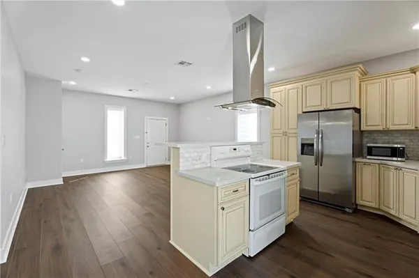 $2,200 | 1701 8th Street, Harvey, LA 70058