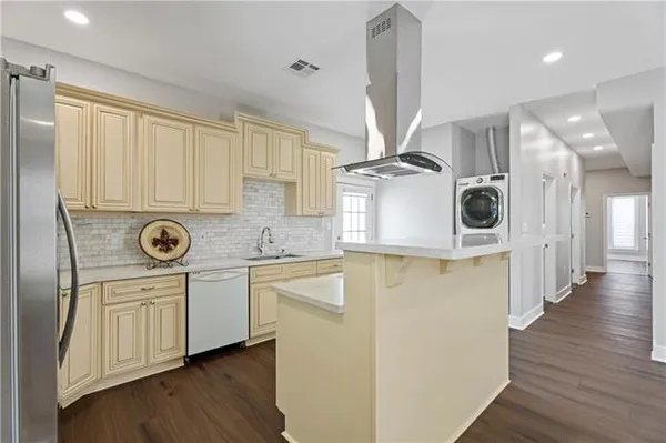 $2,200 | 1701 8th Street, Harvey, LA 70058