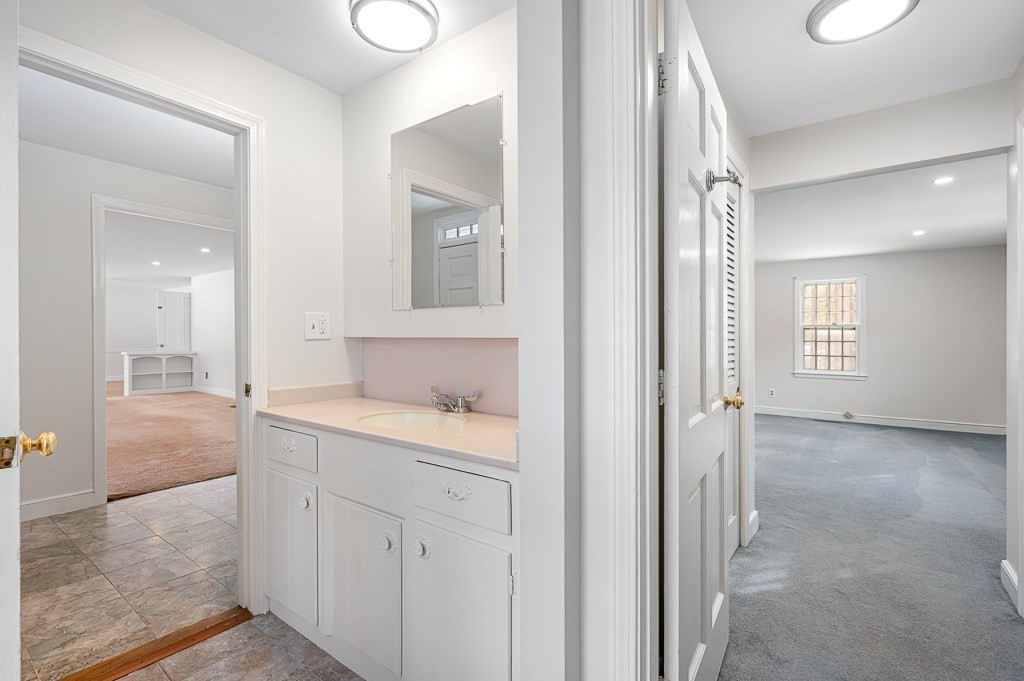13 Old Village Road Acton, MA 01720 - Photo 11 of 33 Gallery Image 11