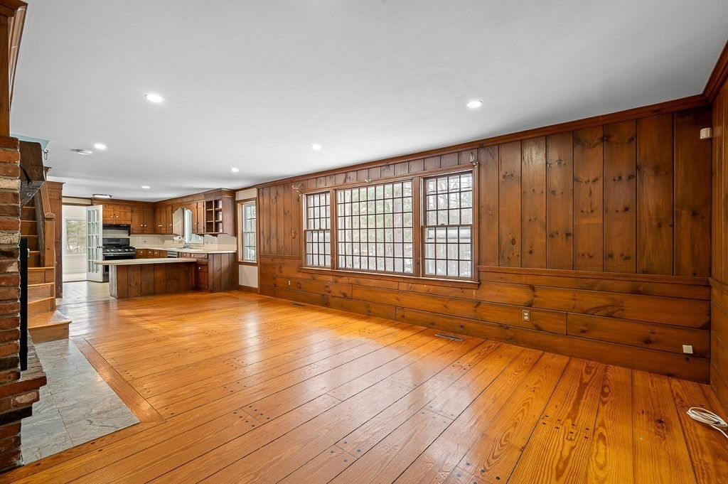 13 Old Village Road Acton, MA 01720 - Photo 6 of 33 Gallery Image 6