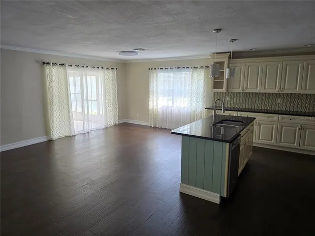 $2,750 | 2342 Willow Tree Trail, Clearwater, FL 33763