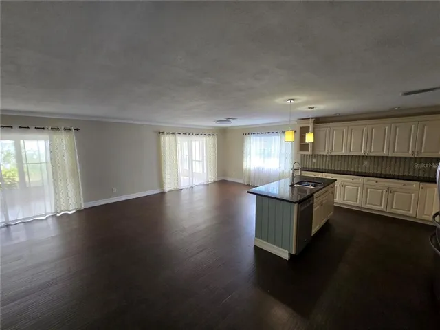 $2,750 | 2342 Willow Tree Trail, Clearwater, FL 33763