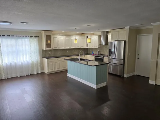 $2,750 | 2342 Willow Tree Trail, Clearwater, FL 33763