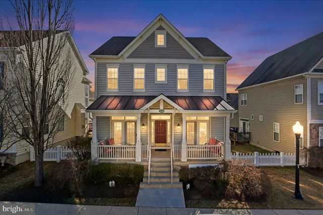 $735,000 | 17447 Lethridge Circle, Round Hill, VA 20141