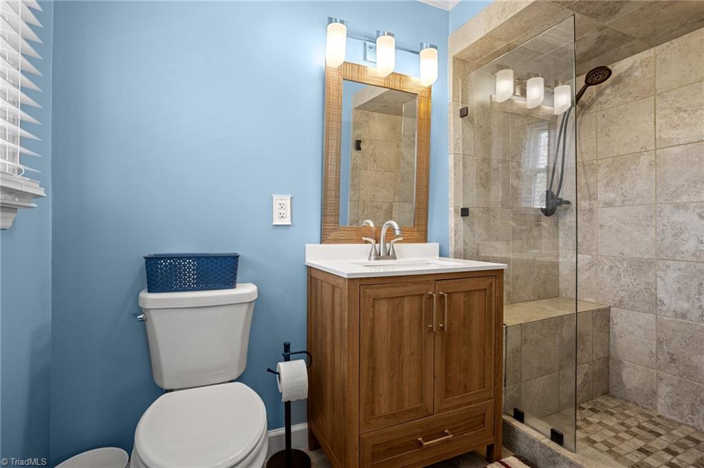 5650 Edgar Road Archdale, NC 27263 - Photo 24 of 50 Primary Bath