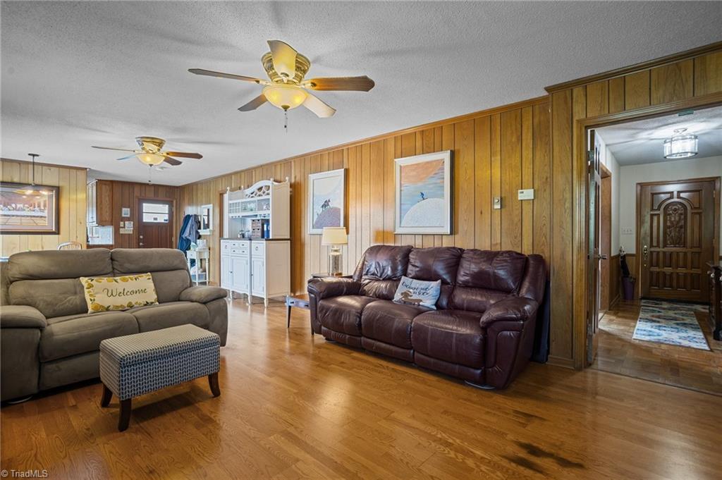 5650 Edgar Road Archdale, NC 27263 - Photo 8 of 50 Great Room