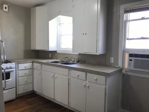 $600 | 3012 Avenue M, Lubbock, TX 79411