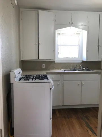 $650 | 3012 Avenue M, Lubbock, TX 79411
