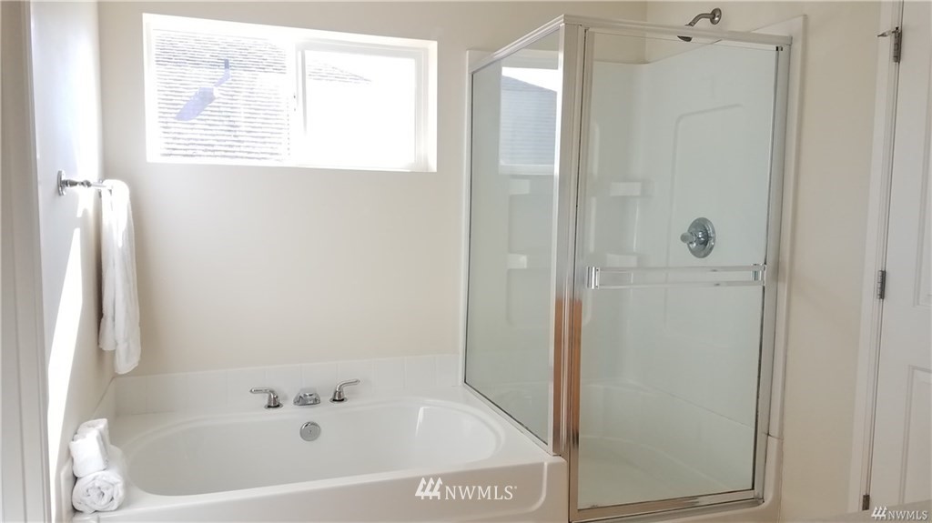 17050 166th Place Southeast Renton, WA 98058 - Photo 14 of 32 Gallery Image 14