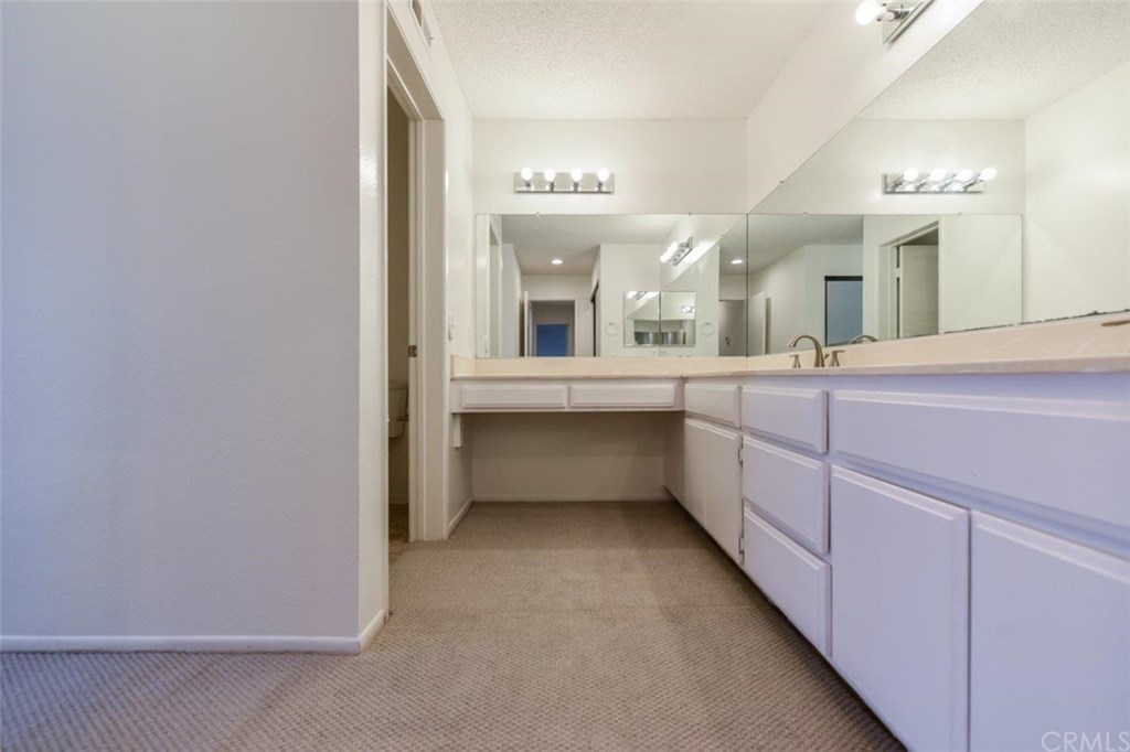 302 Lemon Grove Irvine, CA 92618 - Photo 12 of 37