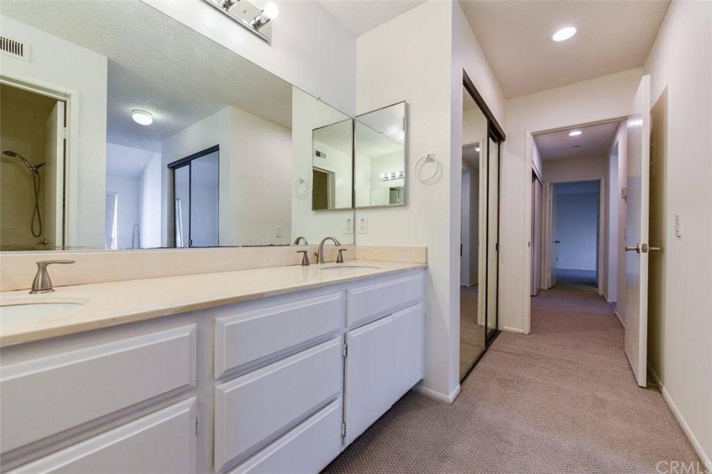 302 Lemon Grove Irvine, CA 92618 - Photo 13 of 37