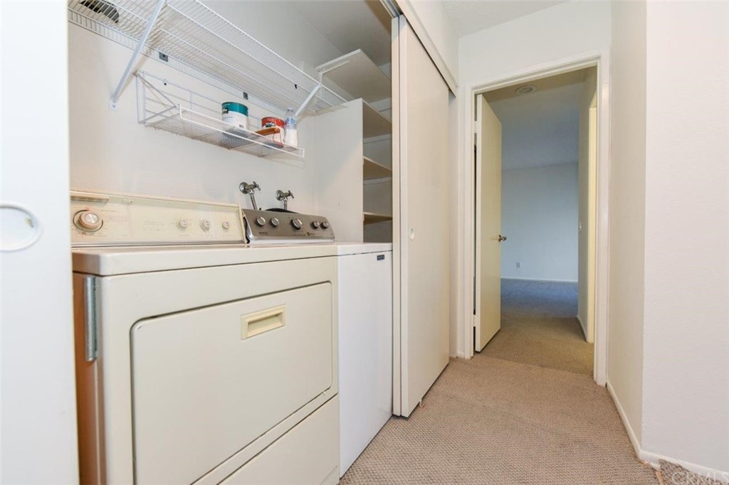 302 Lemon Grove Irvine, CA 92618 - Photo 15 of 37