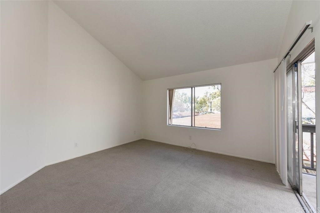 302 Lemon Grove Irvine, CA 92618 - Photo 26 of 37