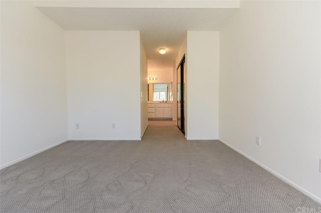 302 Lemon Grove Irvine, CA 92618 - Photo 9 of 37