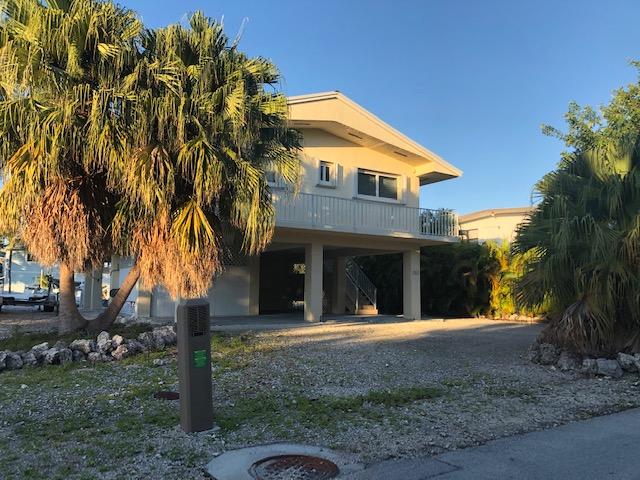 110 Spoonbill Road Tavernier, FL 33070 - Photo 4 of 29 IMG_0707