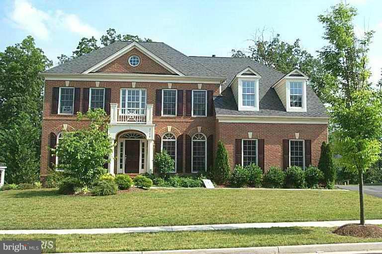 43279 Fieldsview Court Leesburg, VA 20176 - Photo 1 of 29 Exterior (Front)