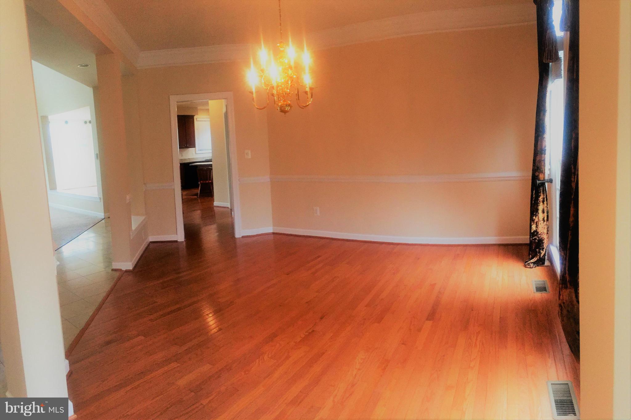 43279 Fieldsview Court Leesburg, VA 20176 - Photo 4 of 29 Dining Room