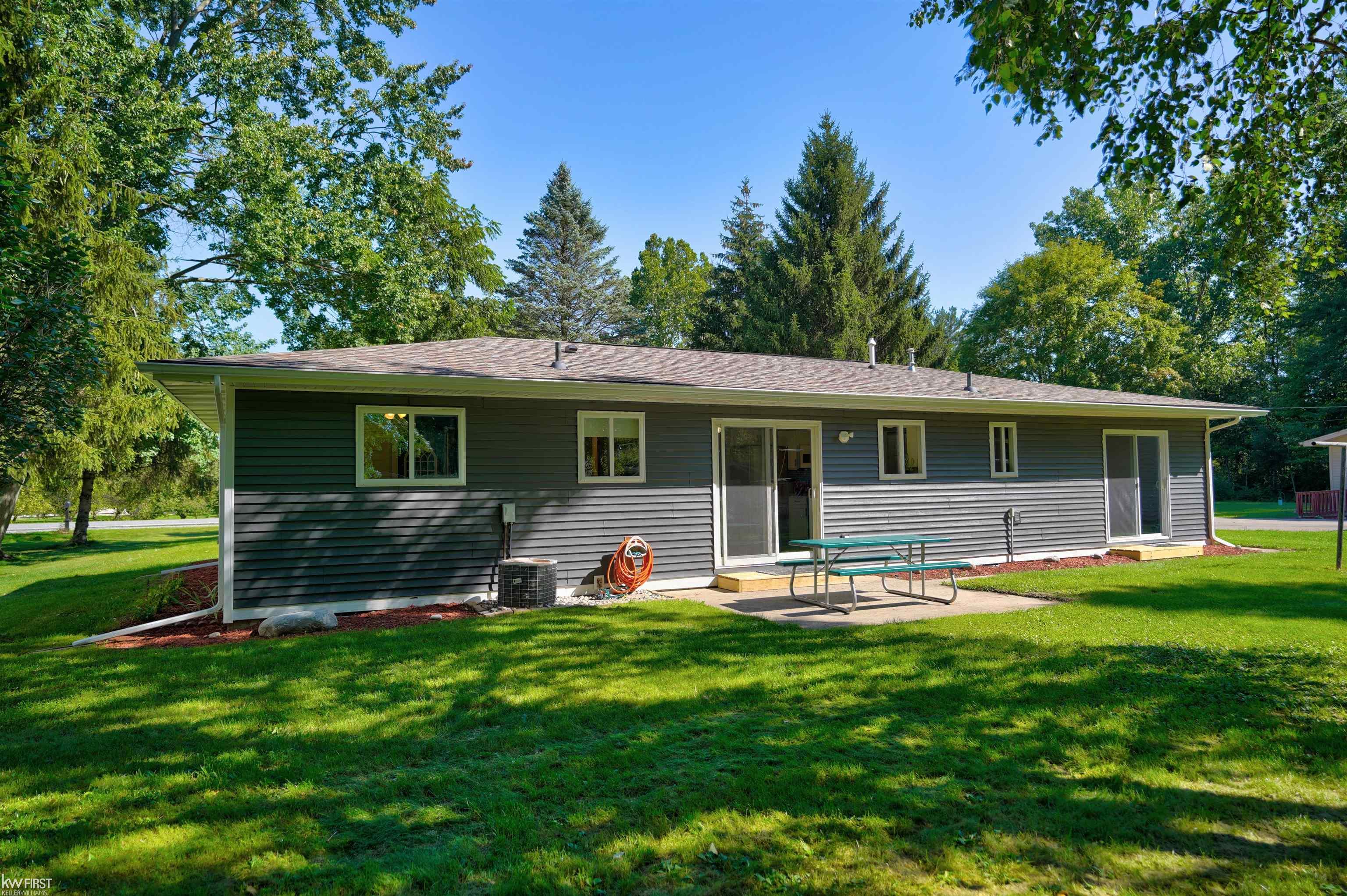 2460 Busch Road Birch Run, MI 48415 - Photo 7 of 67 50120577-6.JPG