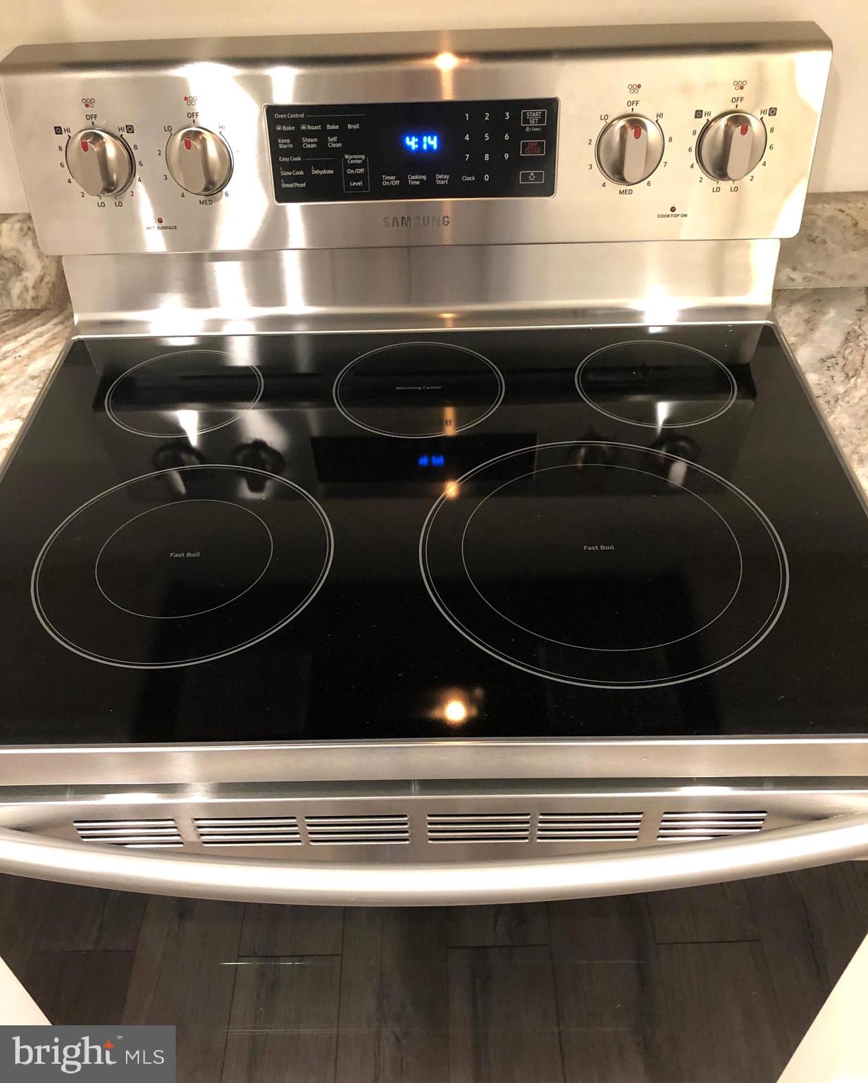 14 Stonehenge Circle, Unit 6 Baltimore, MD 21208 - Photo 15 of 31 SMOOTH SURFACE COOKING