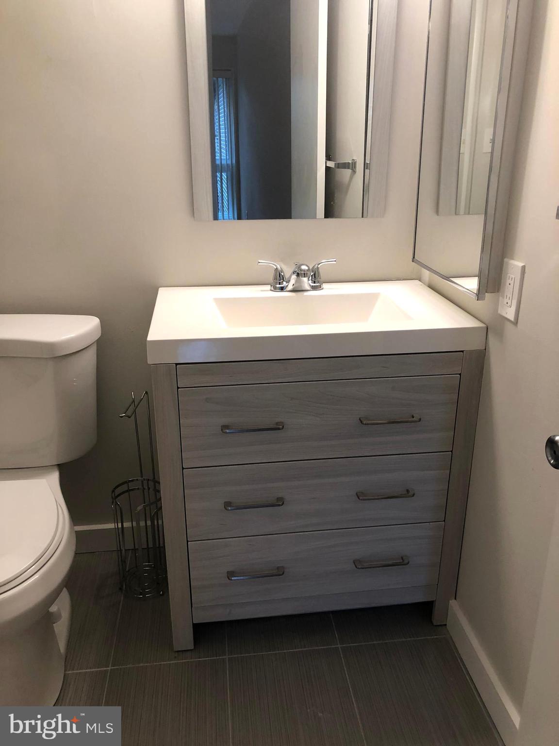 14 Stonehenge Circle, Unit 6 Baltimore, MD 21208 - Photo 21 of 31 MASTER BATH