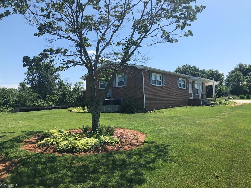 2290 Simmons Rd Westfield NC 2.2 ac with mountain views.