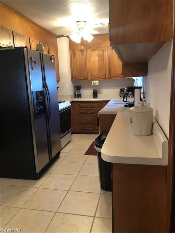 2290 Simmons Road Westfield, NC 27053 - Photo 14 of 26 Kitchen