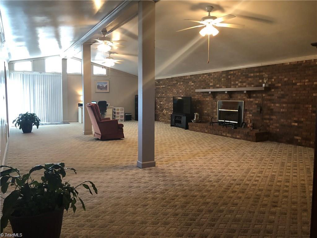 2290 Simmons Road Westfield, NC 27053 - Photo 16 of 26 family room/Den