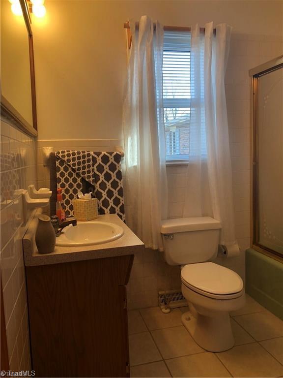 2290 Simmons Road Westfield, NC 27053 - Photo 25 of 26 another full bath