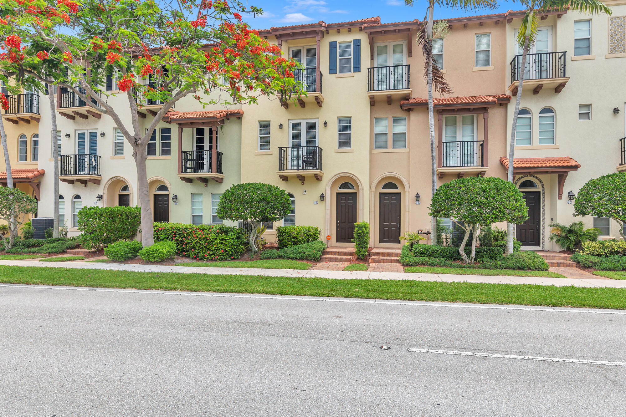56 Via Floresta Drive Boca Raton, FL 33487 - Photo 19 of 25 low-18