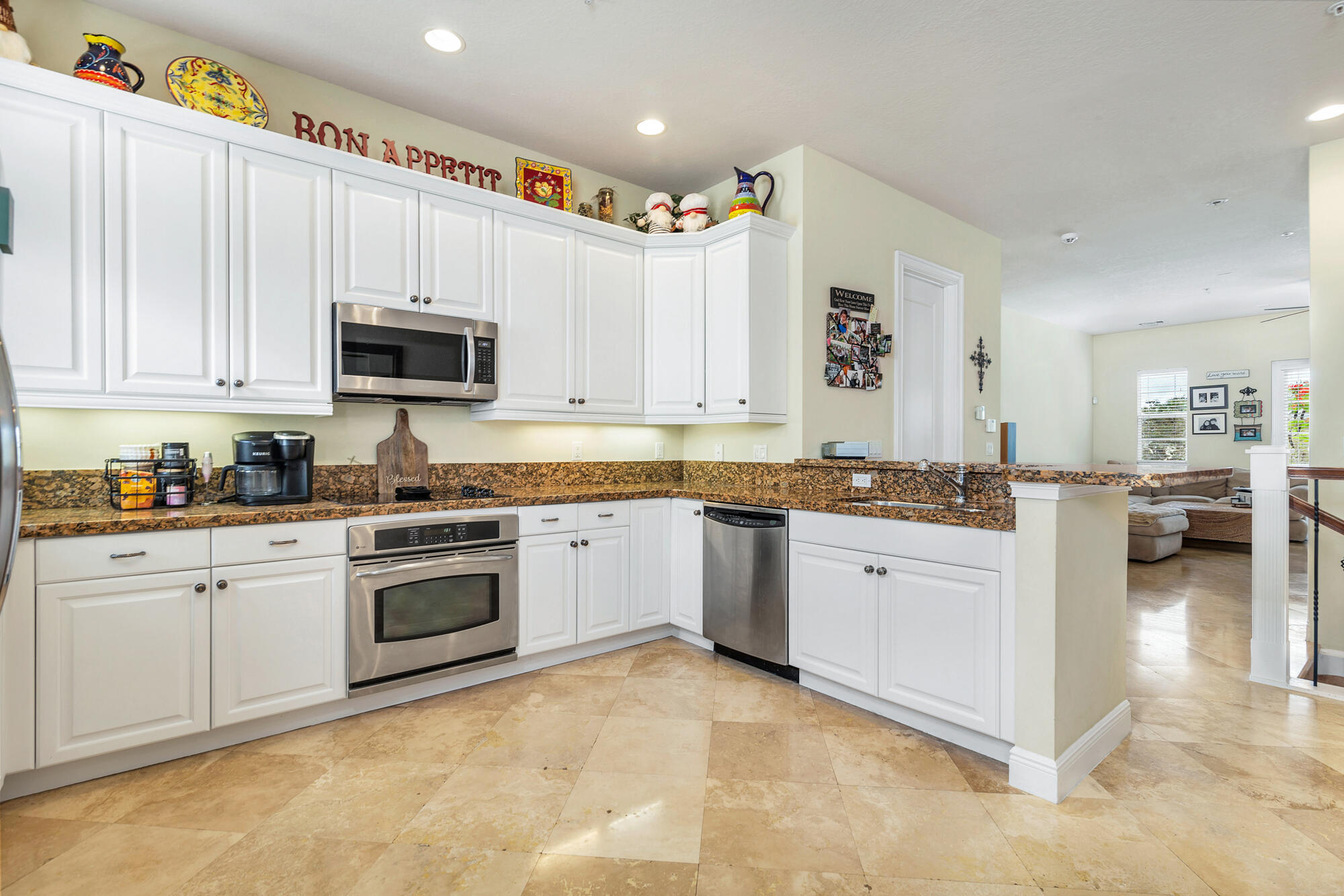 56 Via Floresta Drive Boca Raton, FL 33487 - Photo 9 of 25 low-7