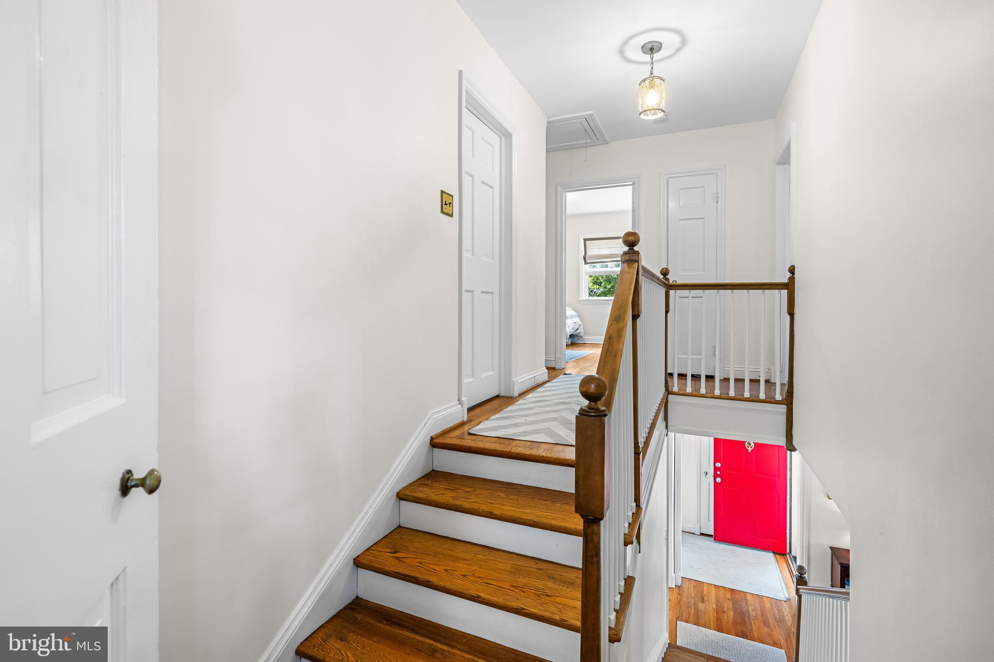 328 Broxton Road Baltimore, MD 21212 - Photo 27 of 58 a view of entryway