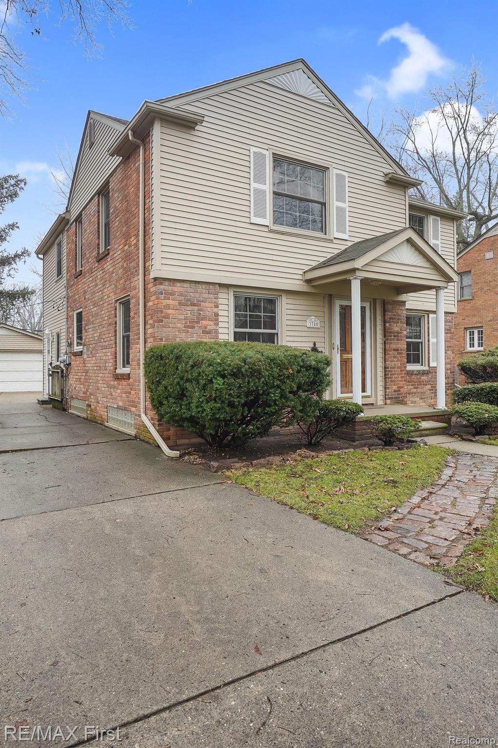 3780 Cumberland Road Berkley, MI 48072 - Photo 3 of 31 Gallery Image 3